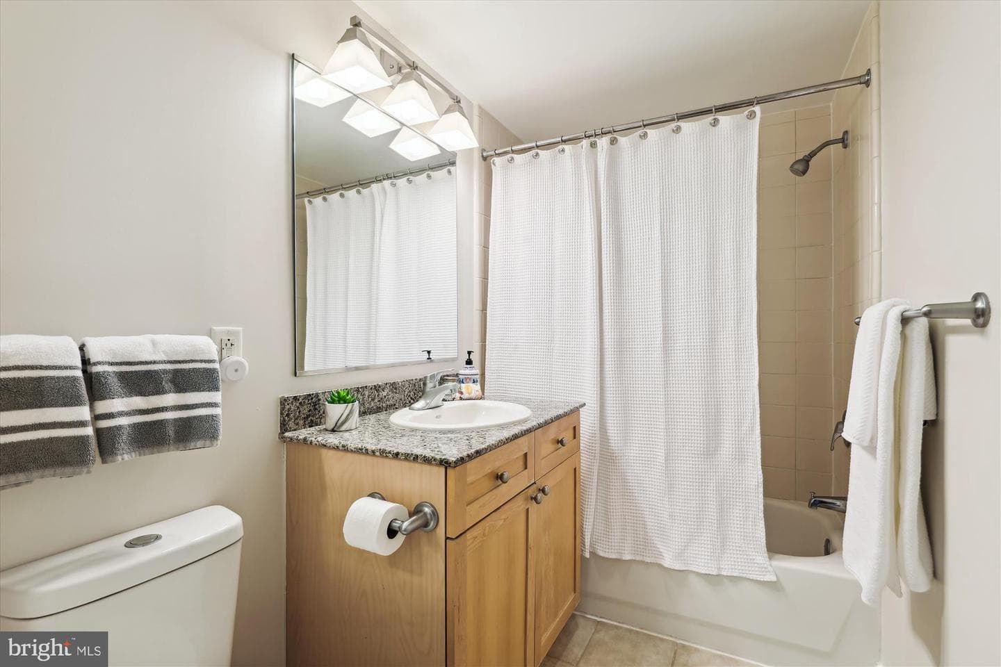 777 7th Street NW #804 photo 24