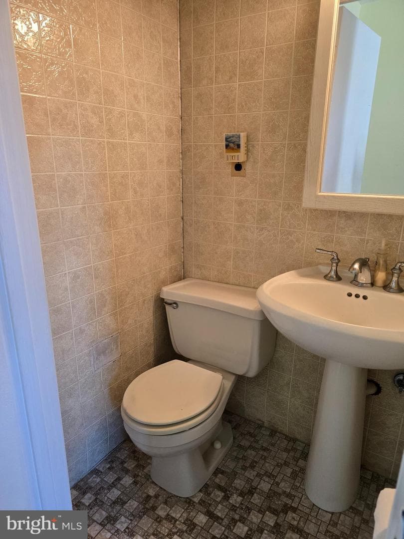 323 10th Street NE photo 13