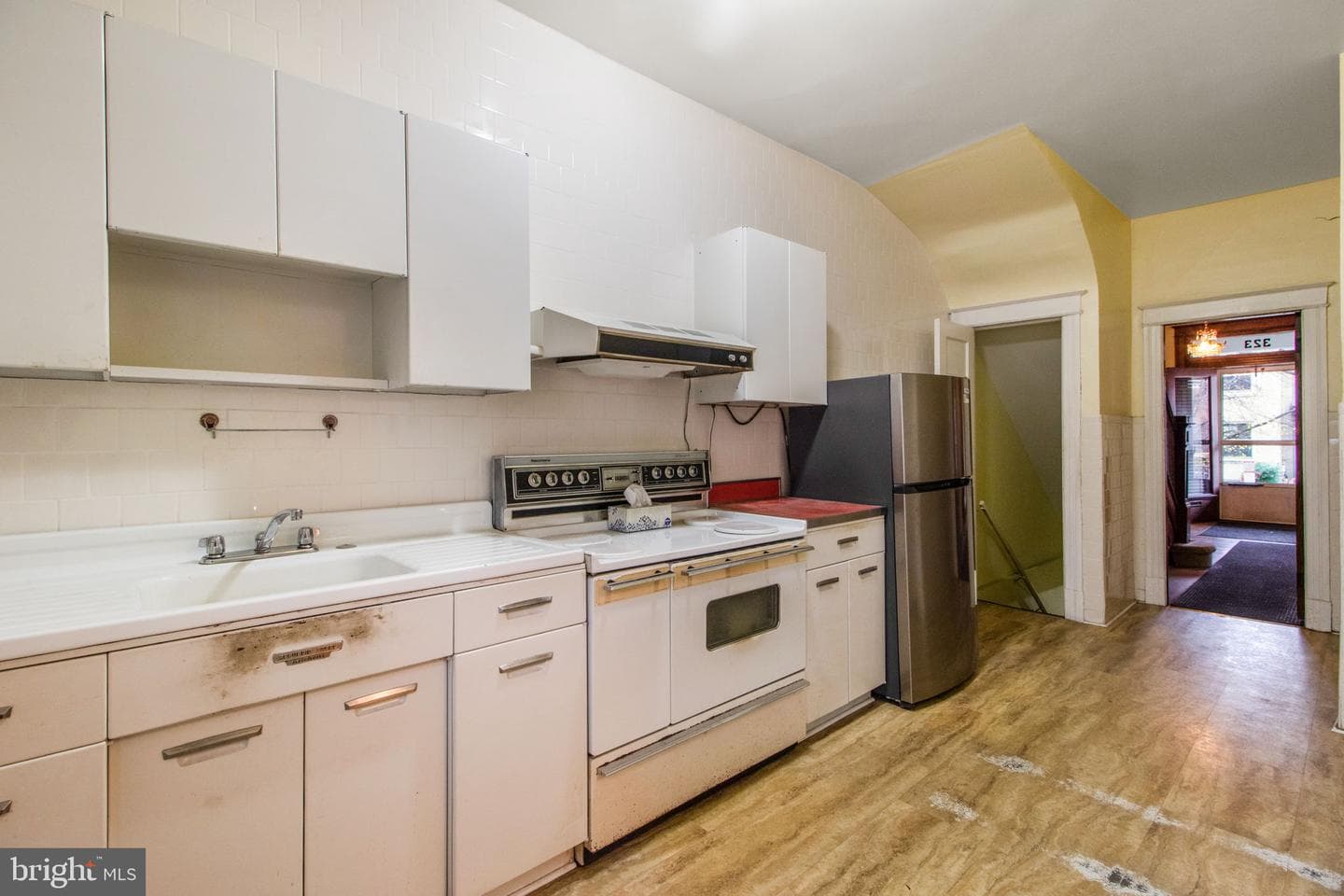 323 10th Street NE photo 14