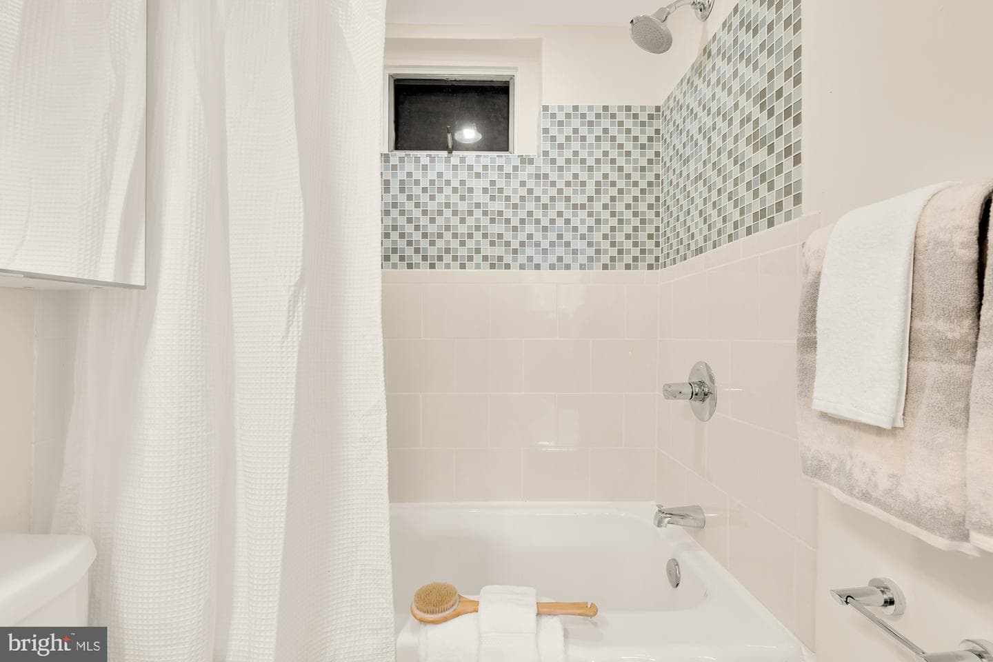 1733 Harvard Street NW photo 30