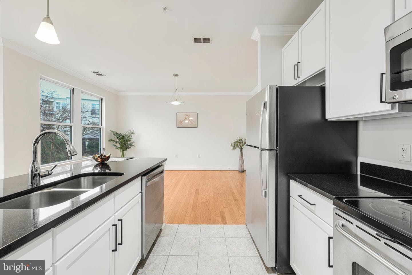 1391 Pennsylvania Avenue SE #312 photo 12