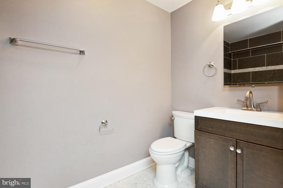 3900 14th Street NW #103 photo 16