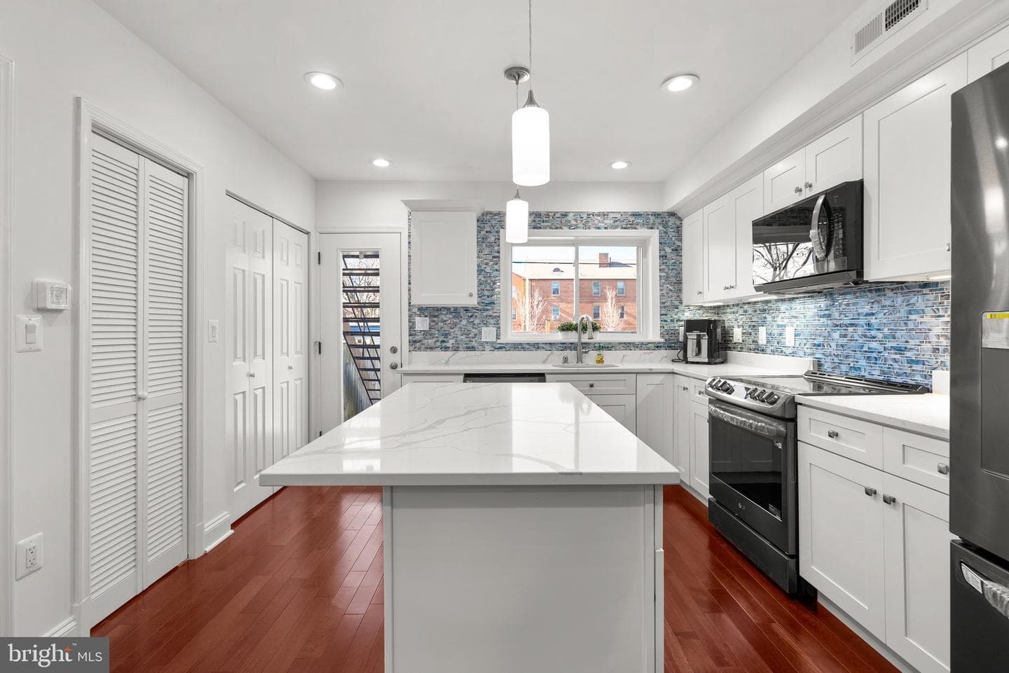1523 1st Street SW photo 4