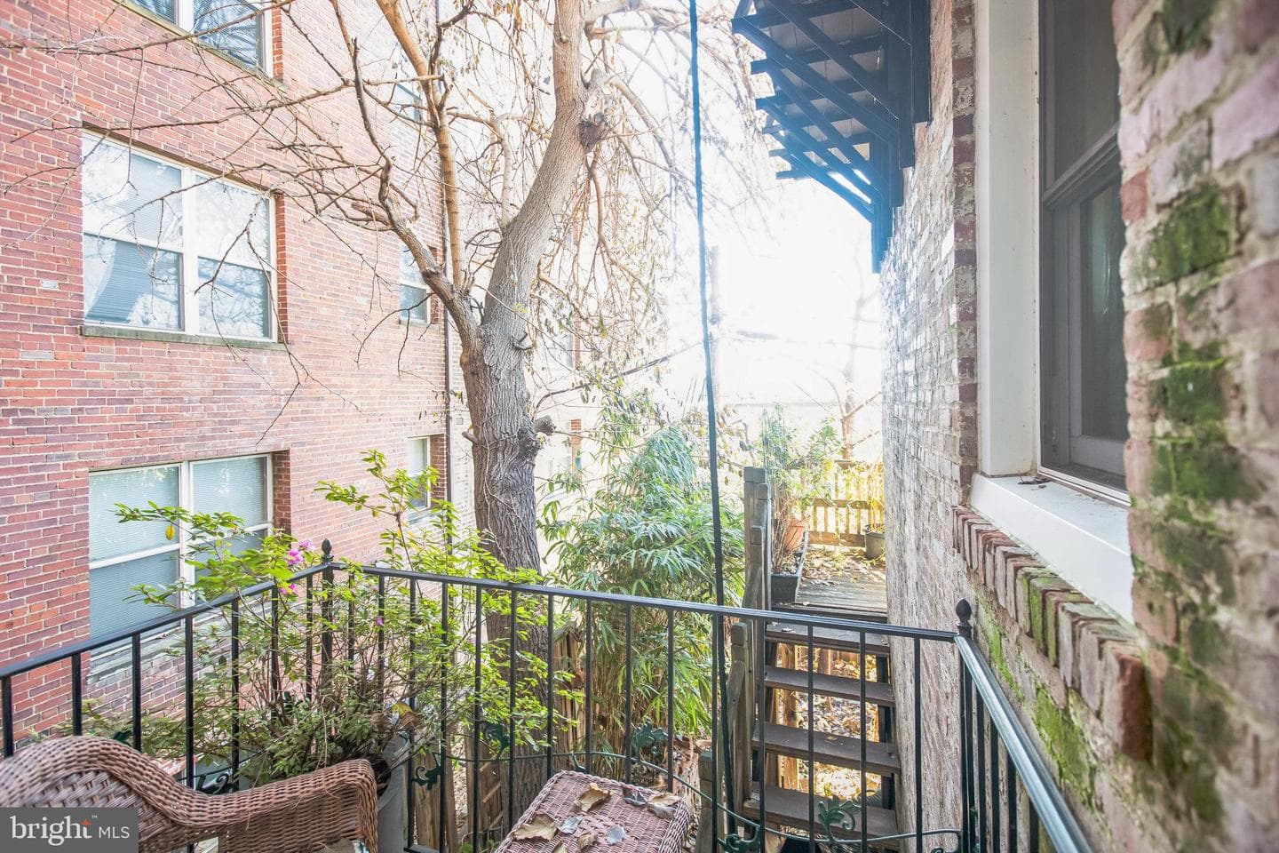 1438 Belmont Street NW photo 6