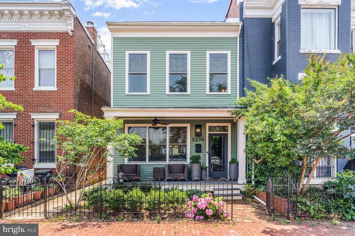 1235 E Street SE photo 27