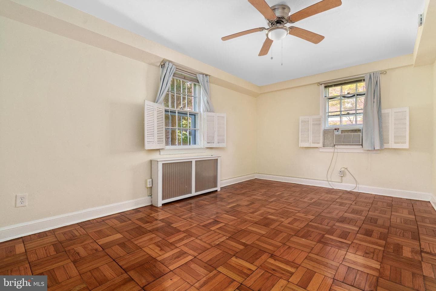 2801 Cortland Place NW #2 photo 13
