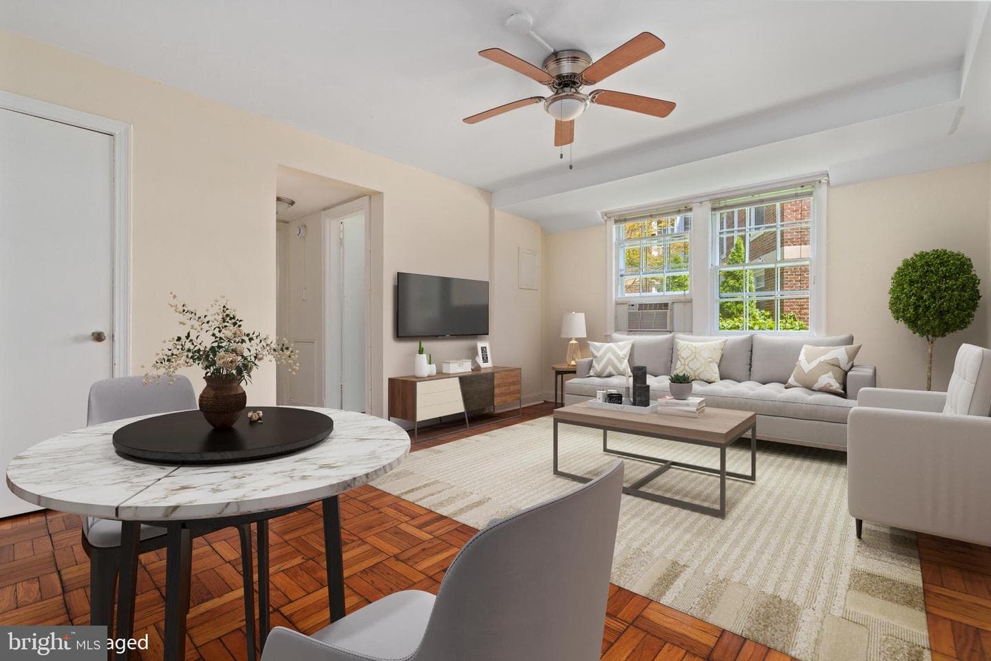 2801 Cortland Place NW #2 photo 2