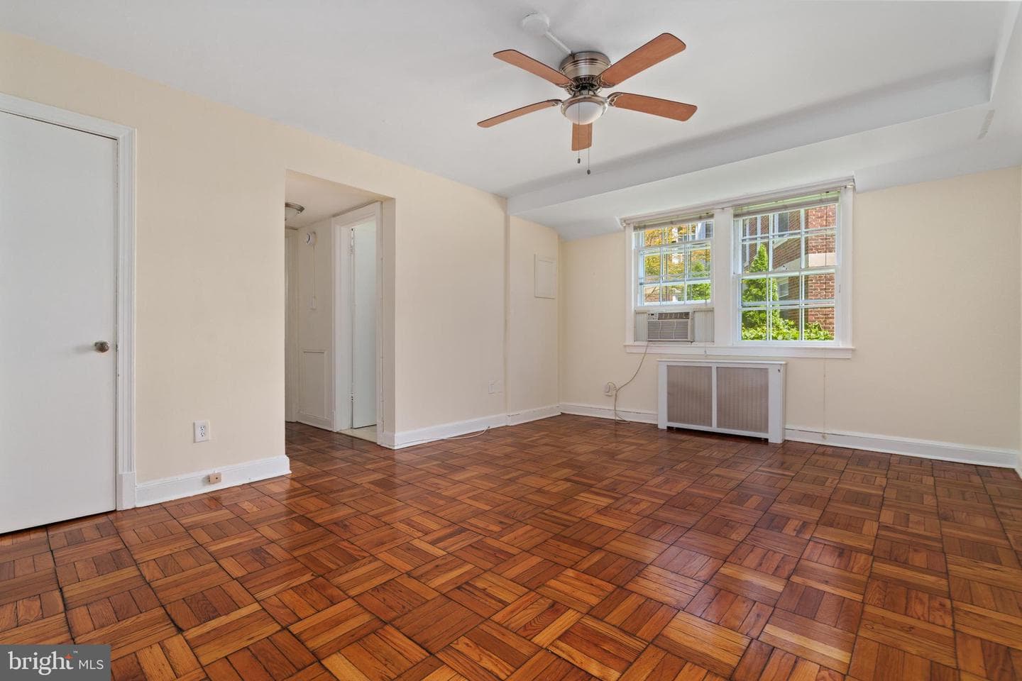 2801 Cortland Place NW #2 photo 3