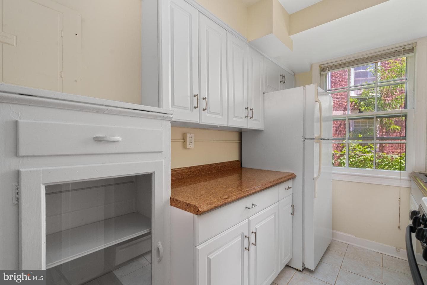 2801 Cortland Place NW #2 photo 9