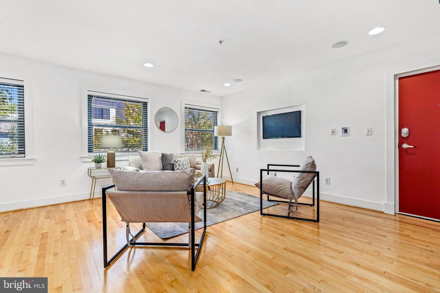 1323 K Street SE #204 photo 4