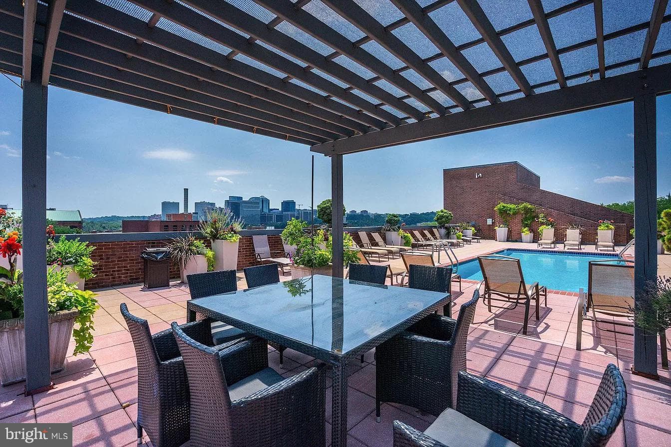 3251 Prospect Street NW #305 photo 23