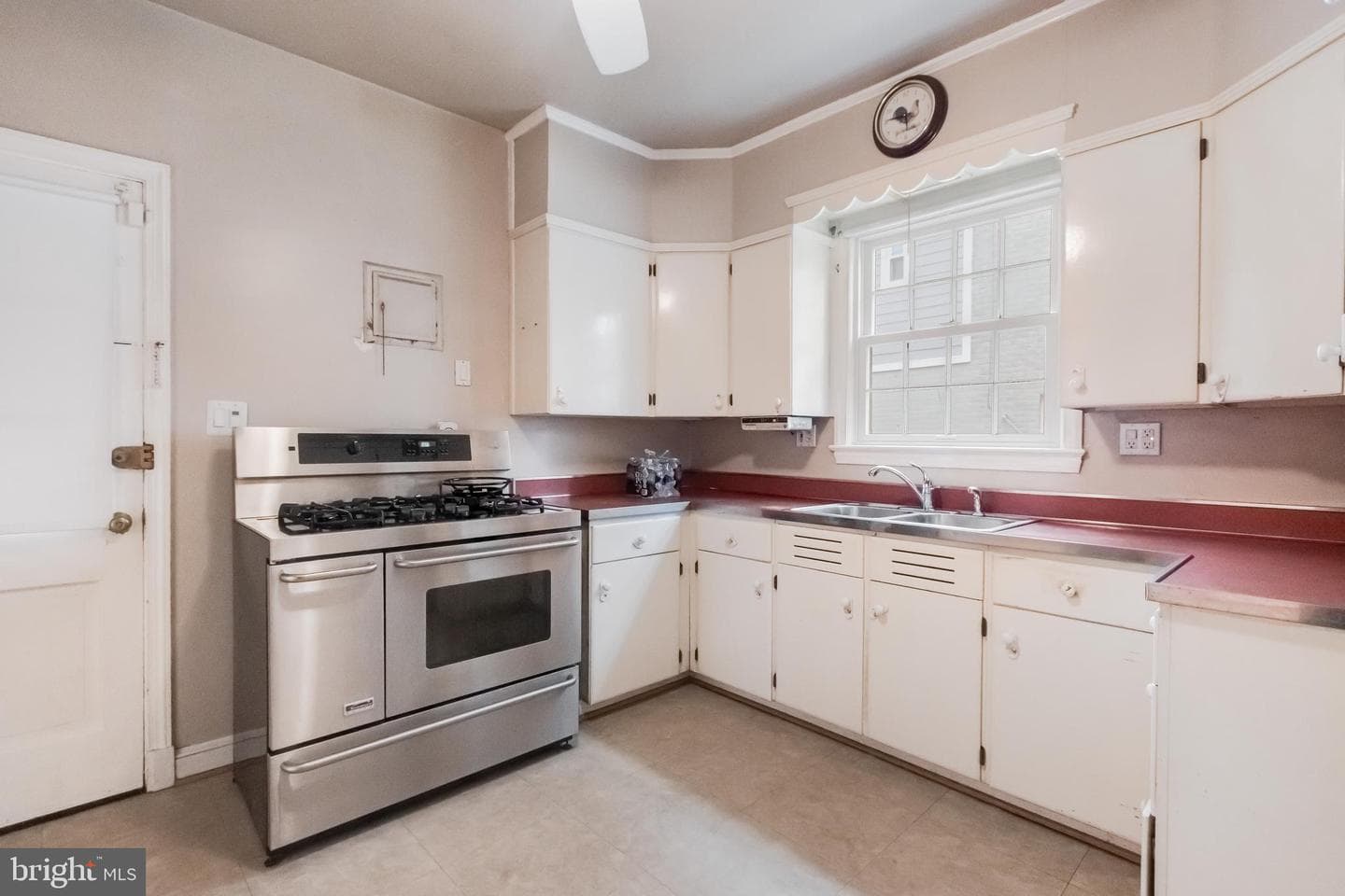 2521 Branch Avenue SE photo 9