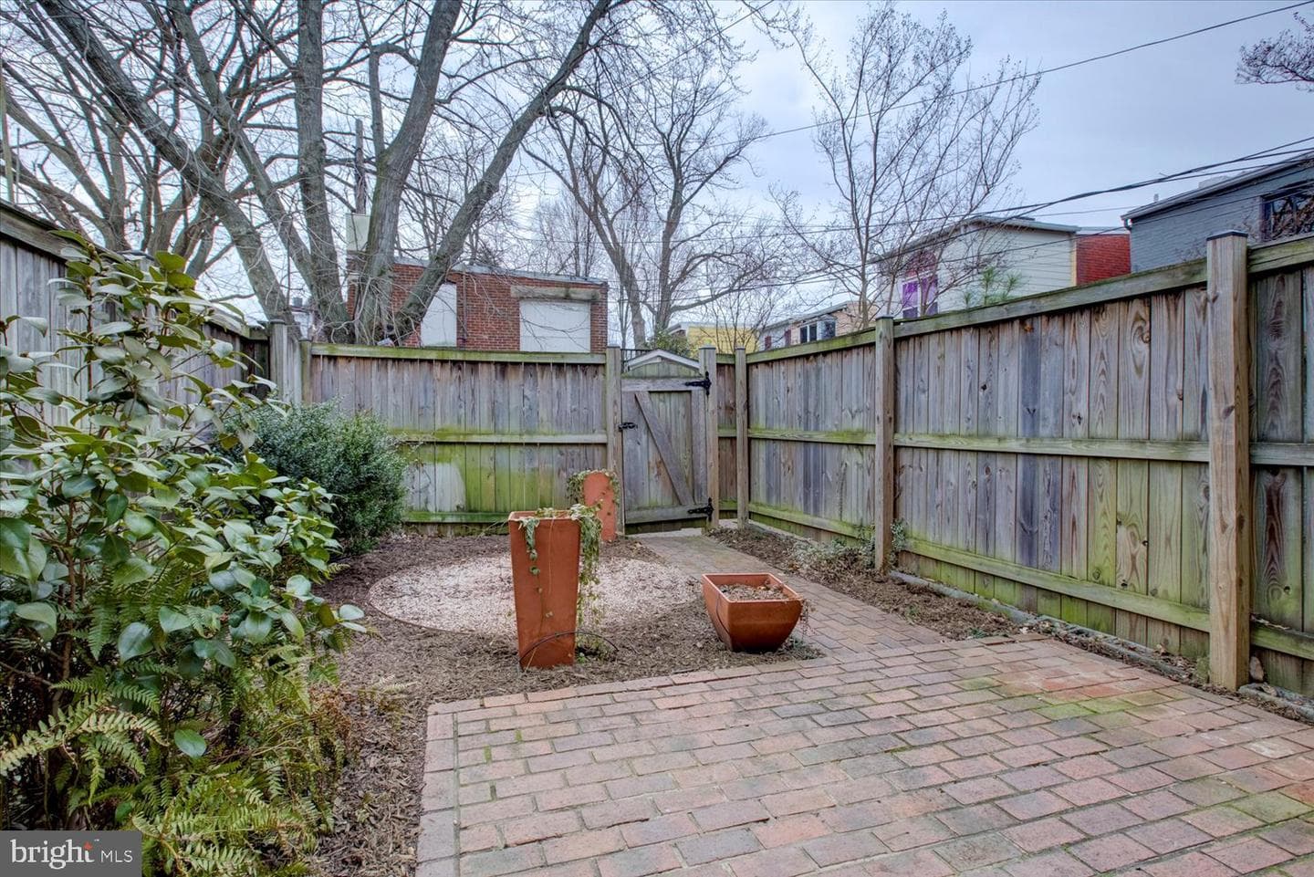 1013 C Street SE photo 10