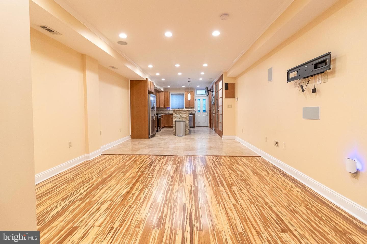 819 4th Street NE photo 16