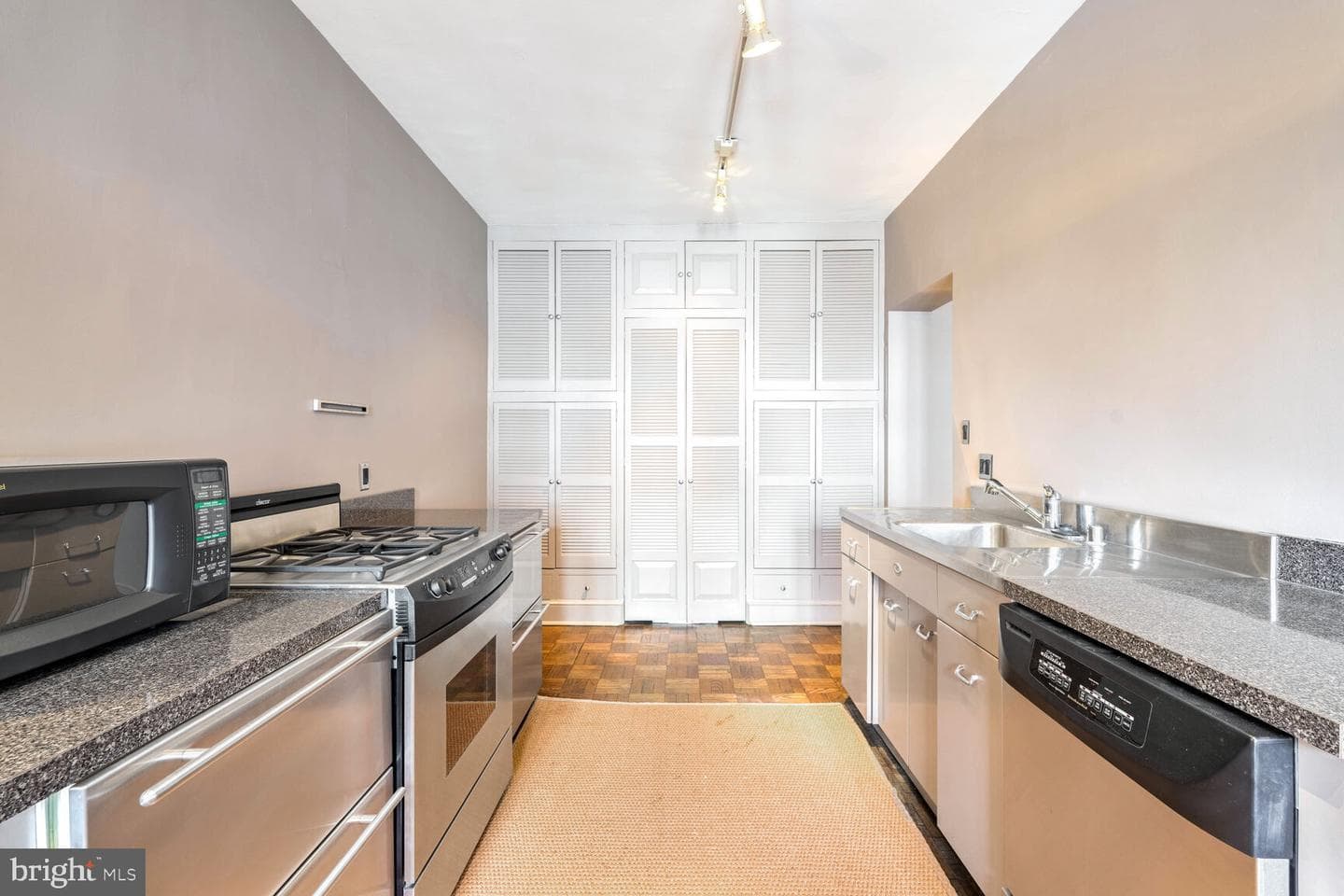 4000 Cathedral Avenue NW #453b photo 18