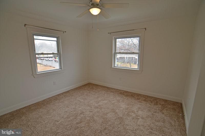 1520 Montana Avenue NE photo 15