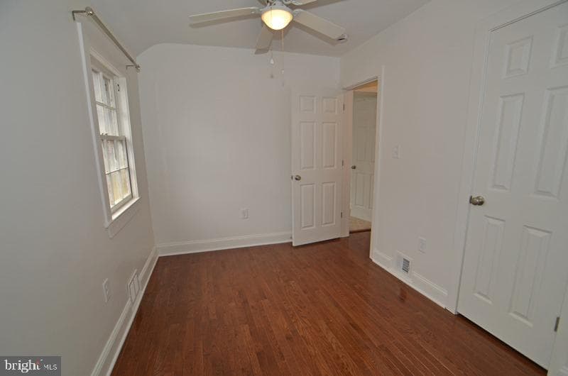 1520 Montana Avenue NE photo 18