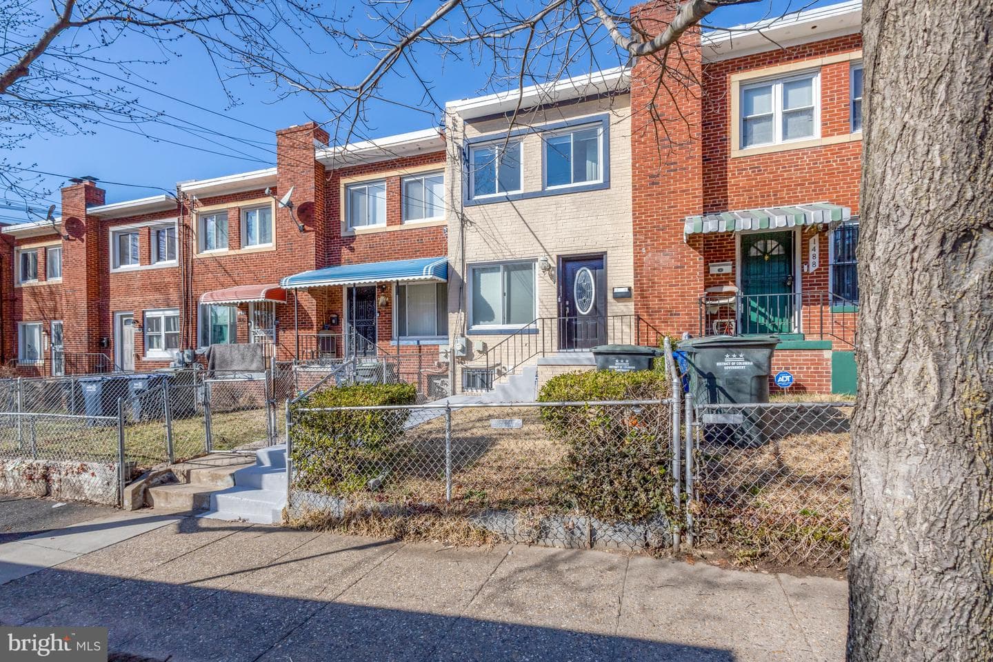 1486 Bangor Street SE photo 2