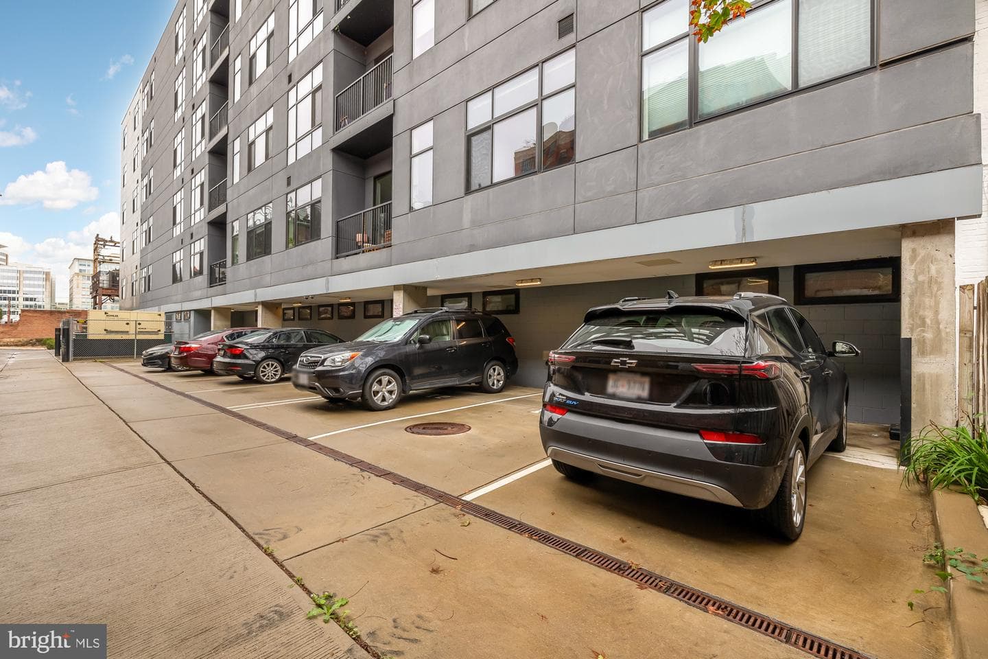 911 2nd Street NE #401 photo 21