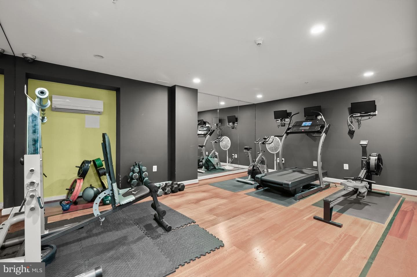 1314 Massachusetts Avenue NW #607 photo 8