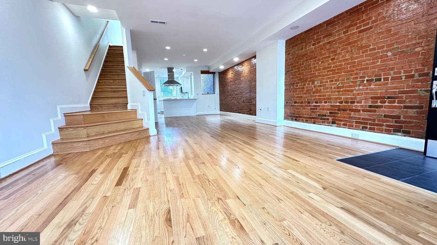 507 G Street NE photo 10