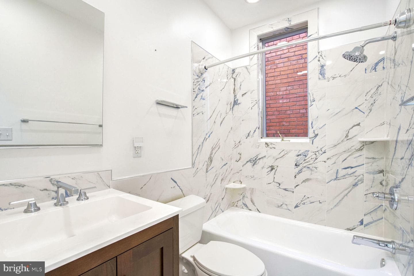 507 G Street NE photo 39