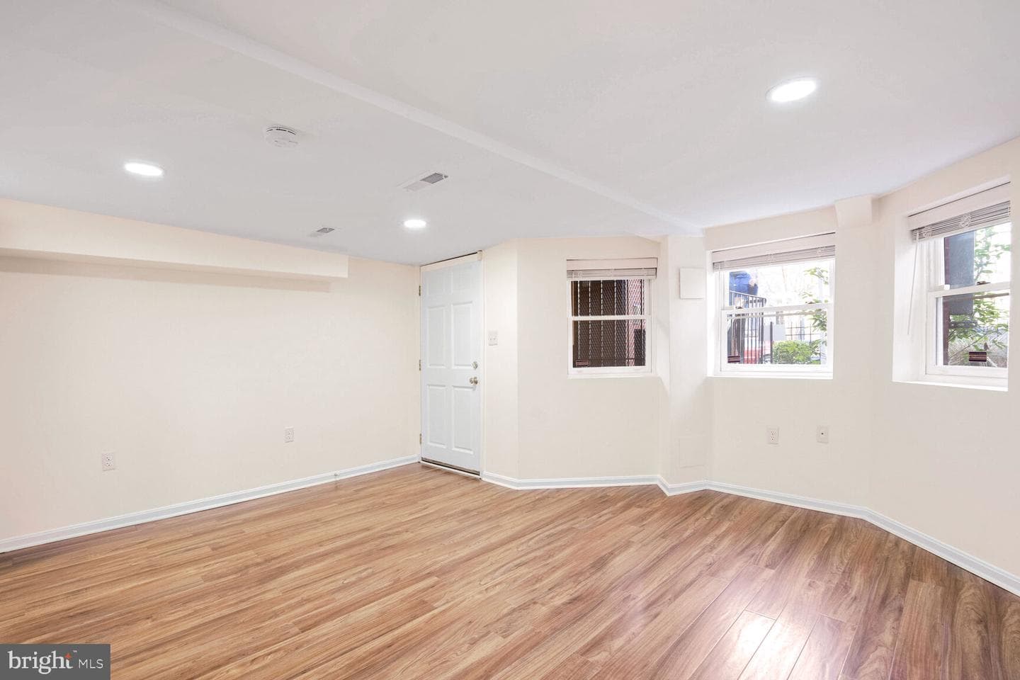 507 G Street NE photo 45