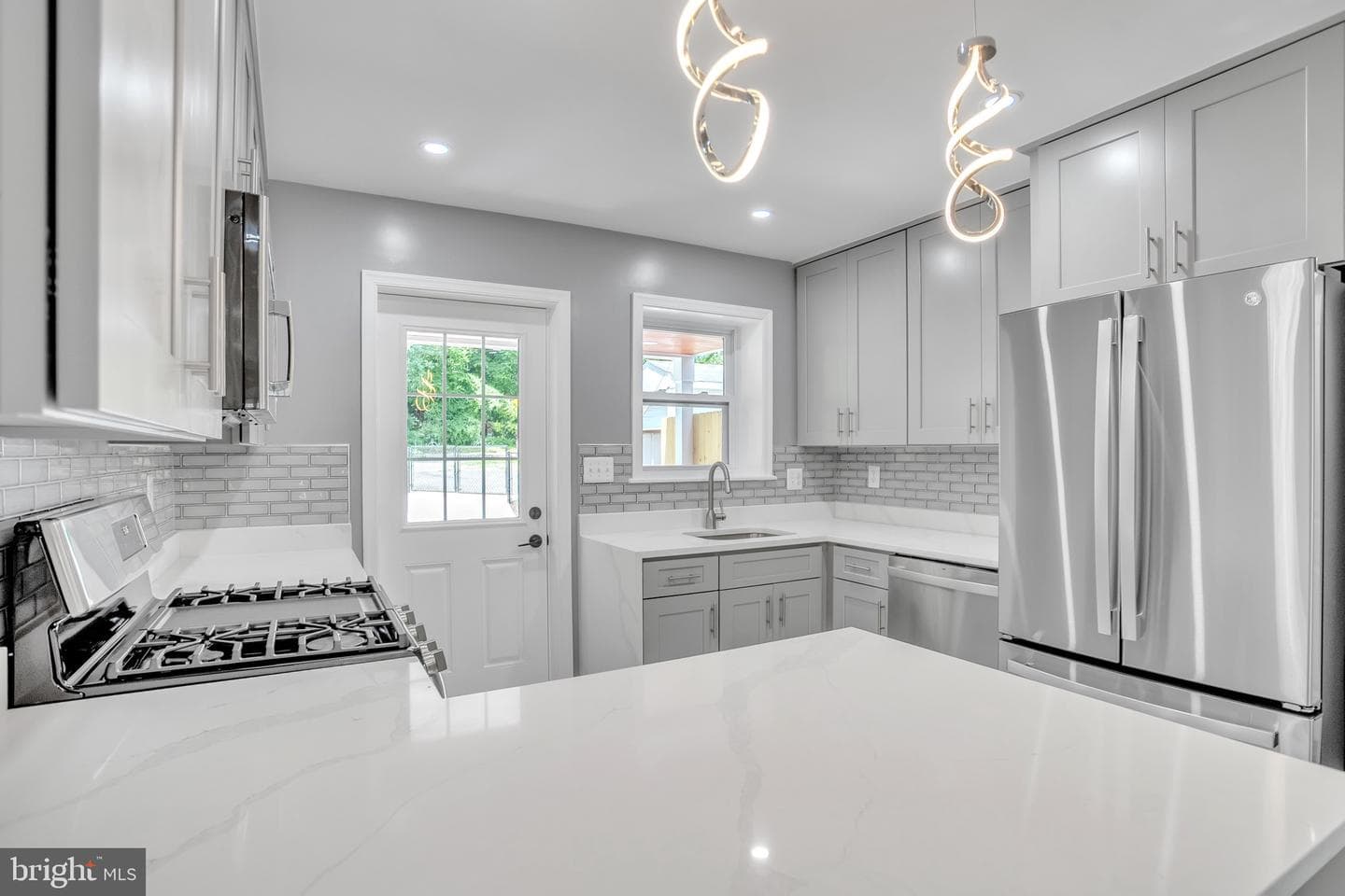 4102 18th Street NE photo 5