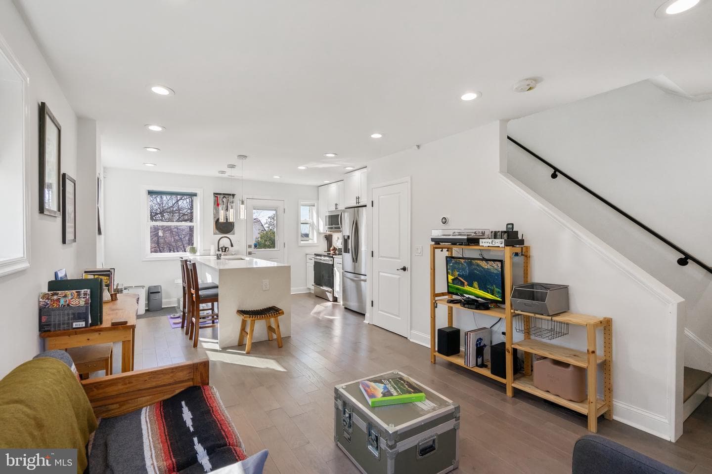 89 58th Street SE photo 4