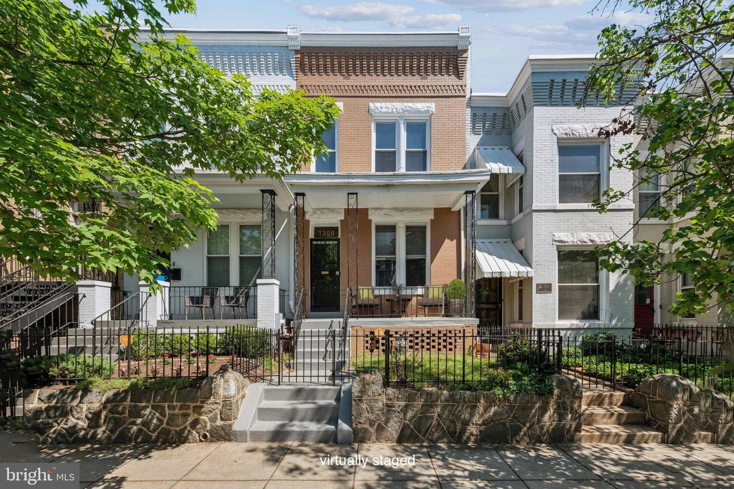 1306 E Street NE photo 1