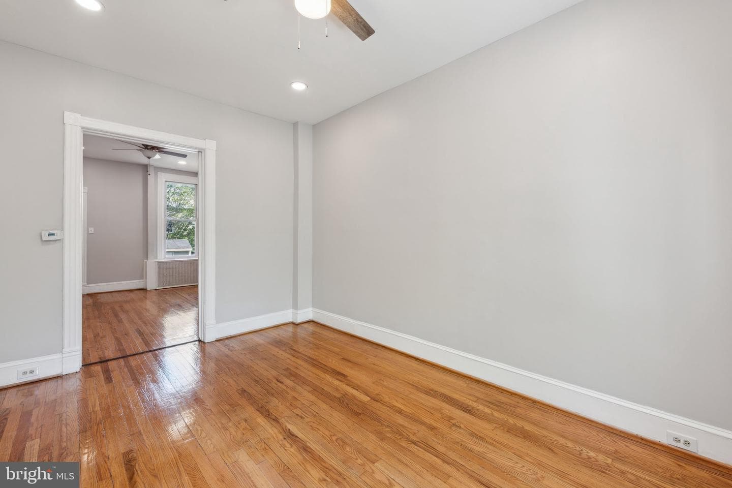 1306 E Street NE photo 20