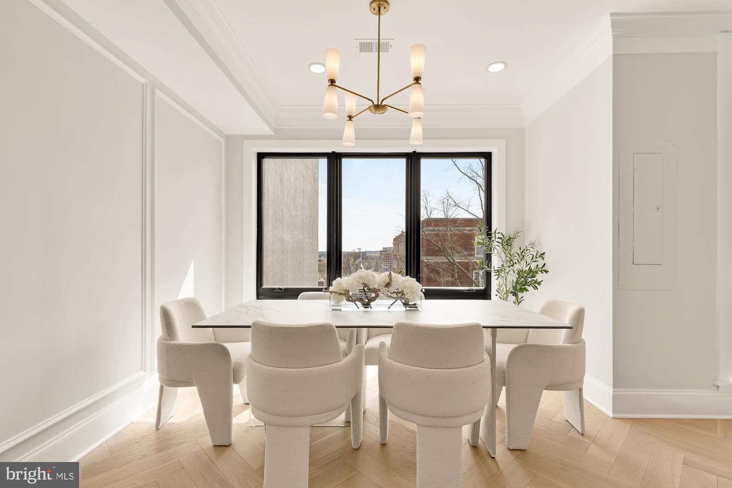 733 Euclid Street NW #304 photo 17