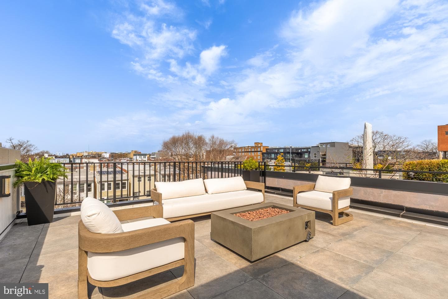 733 Euclid Street NW #304 photo 50