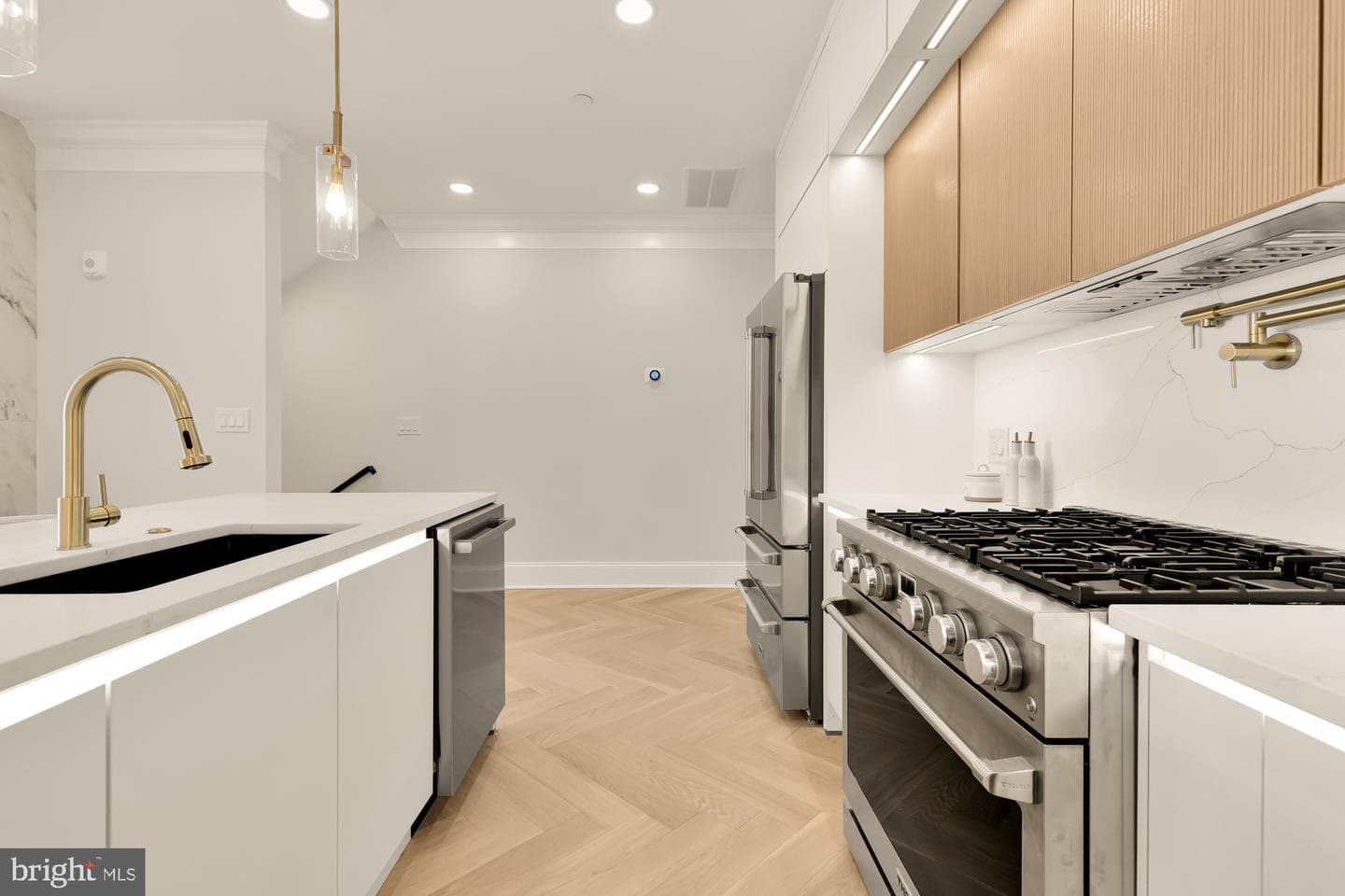733 Euclid Street NW #304 photo 8