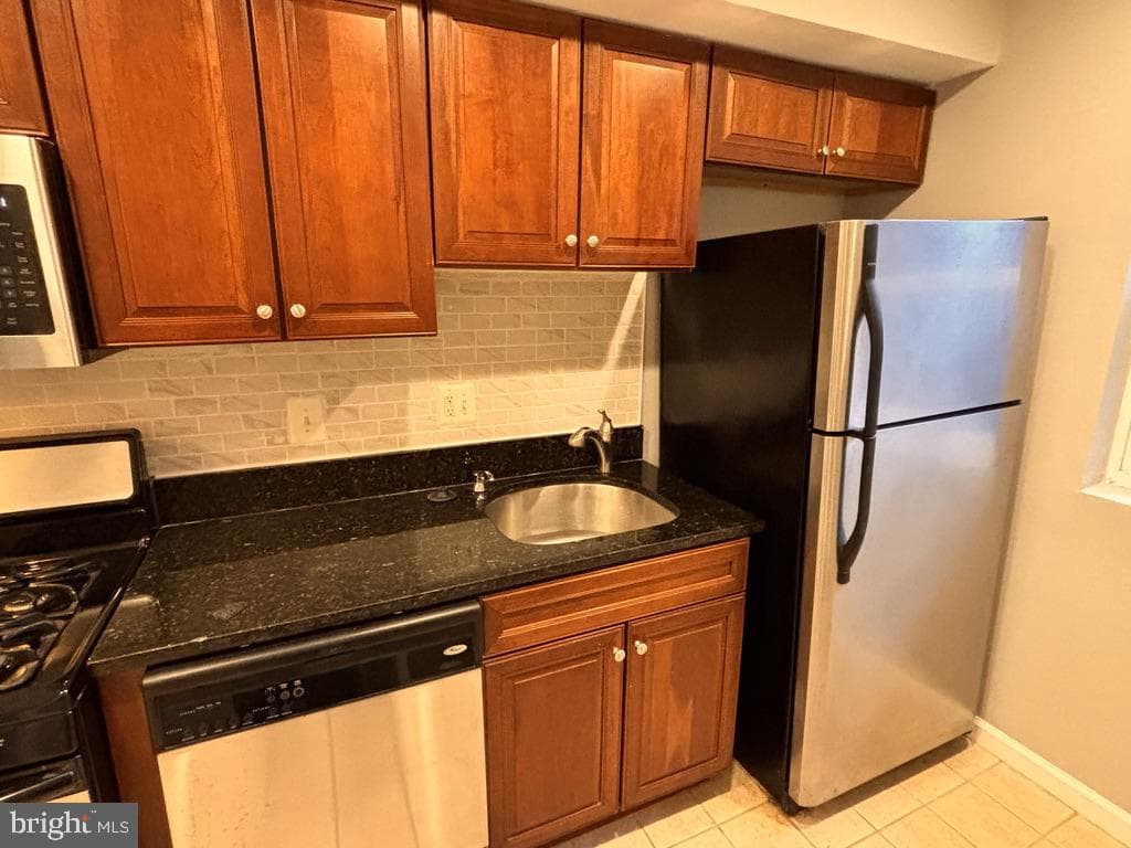 2504 22nd Street NE #6 photo 7