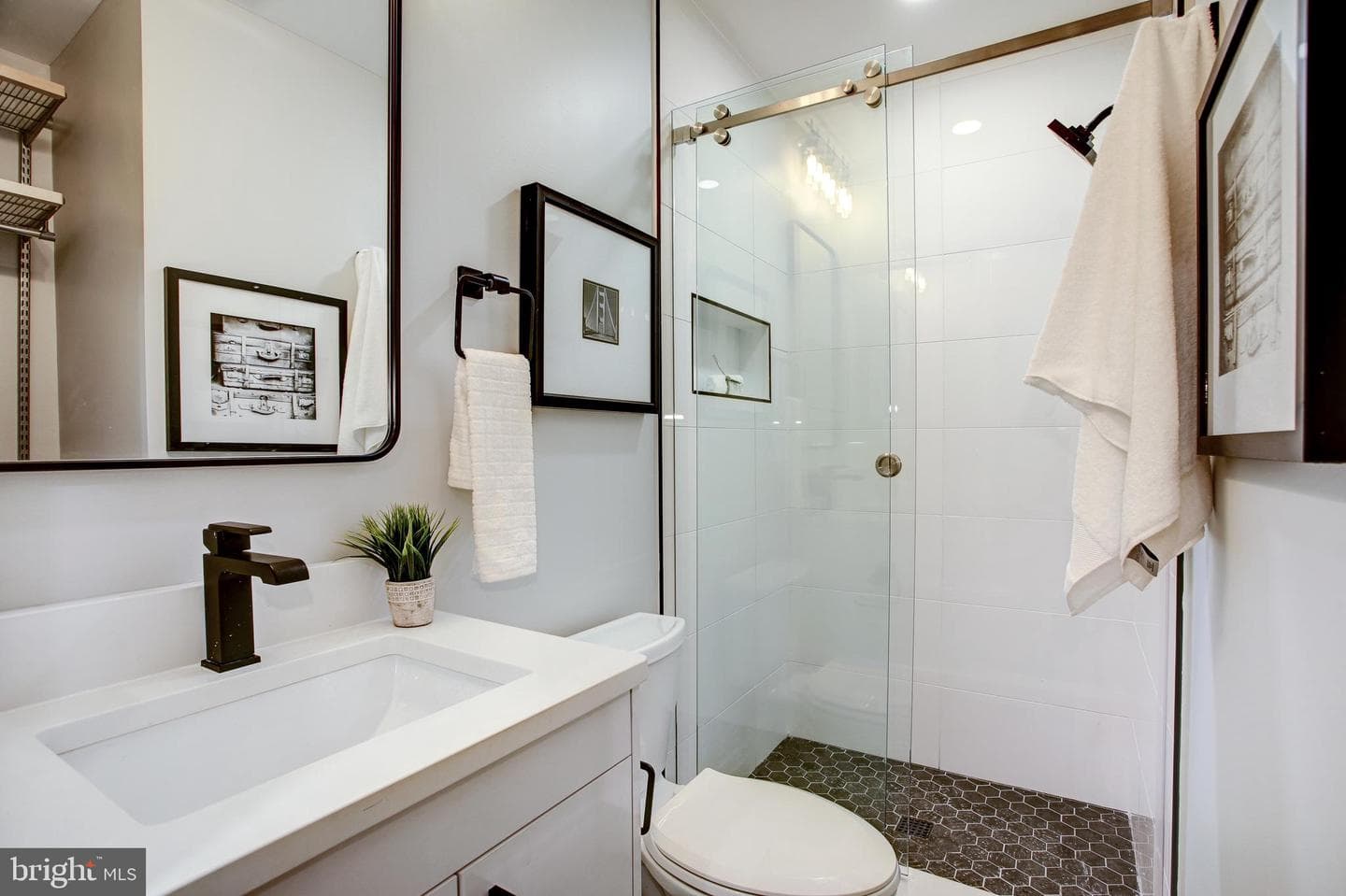 2301 Ontario Road NW #101 photo 20