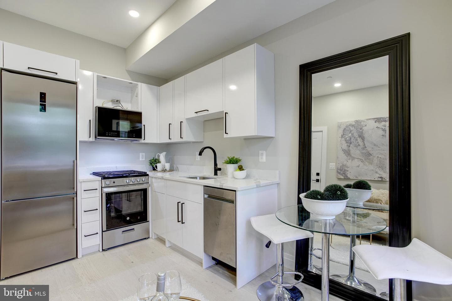 2301 Ontario Road NW #101 photo 3