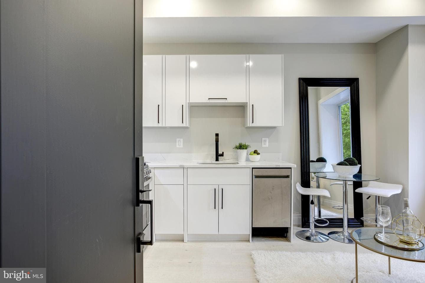 2301 Ontario Road NW #101 photo 7