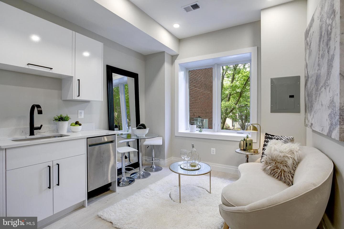 2301 Ontario Road NW #101 photo 9