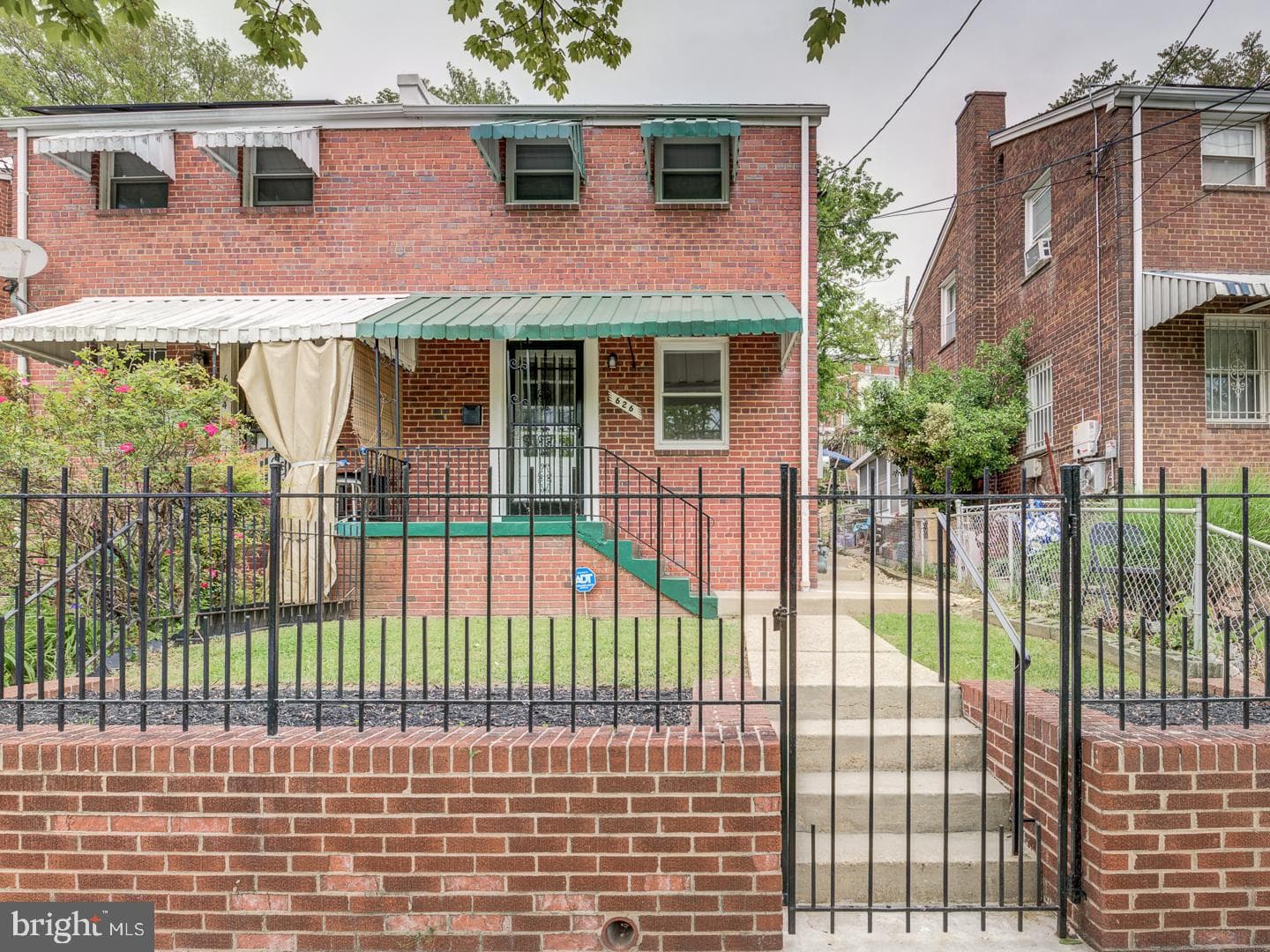 626 Burns Street SE photo 8