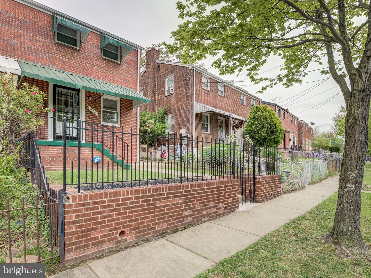 626 Burns Street SE photo 9