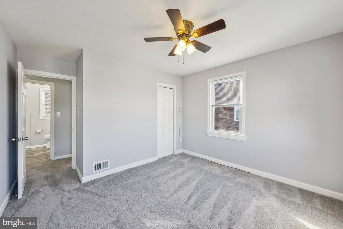 102 46th Street SE photo 11