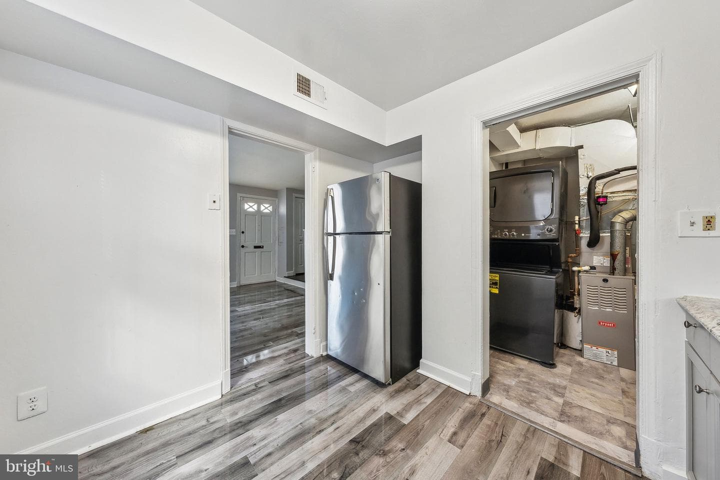 102 46th Street SE photo 9
