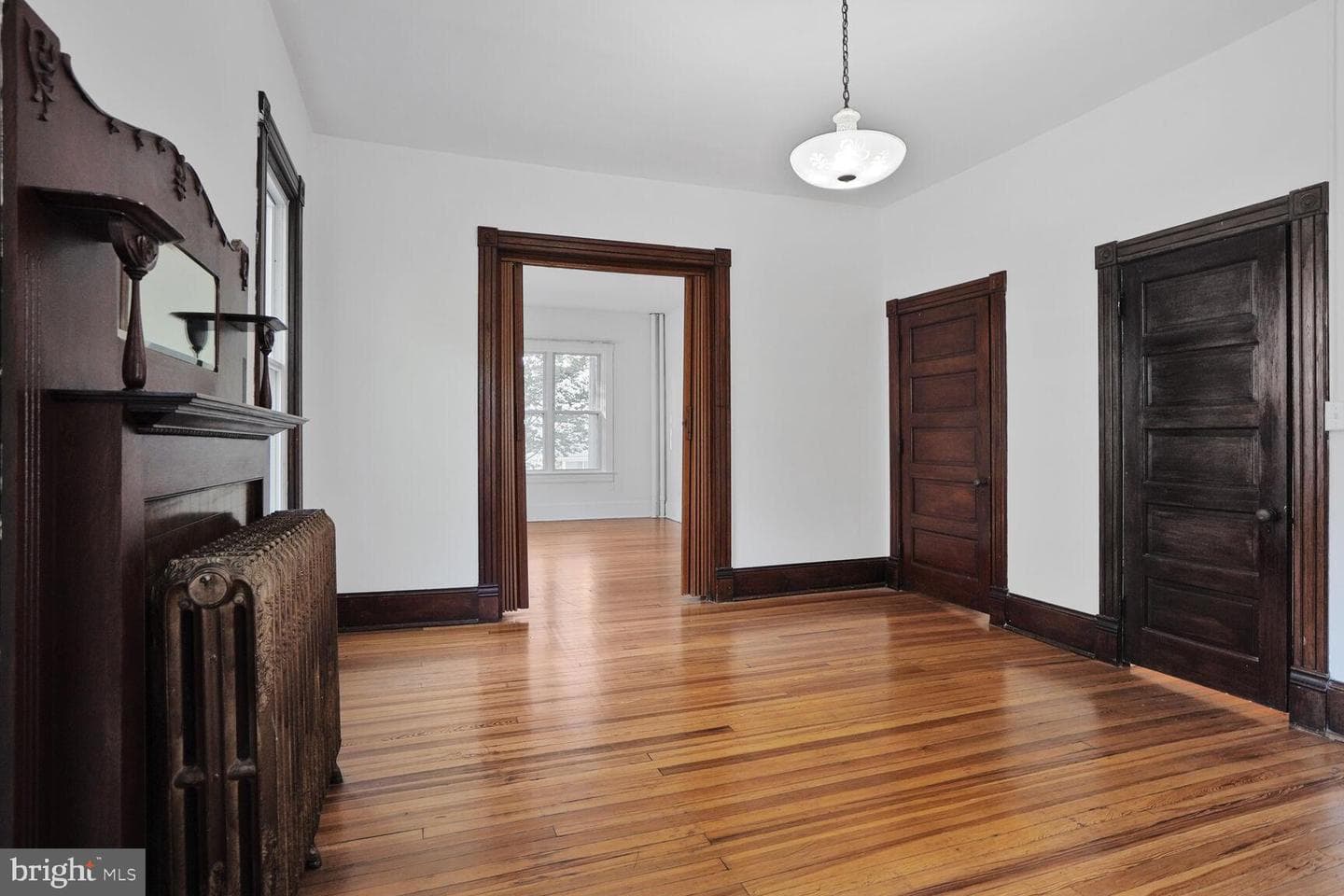 1033 Newton Street NE photo 15