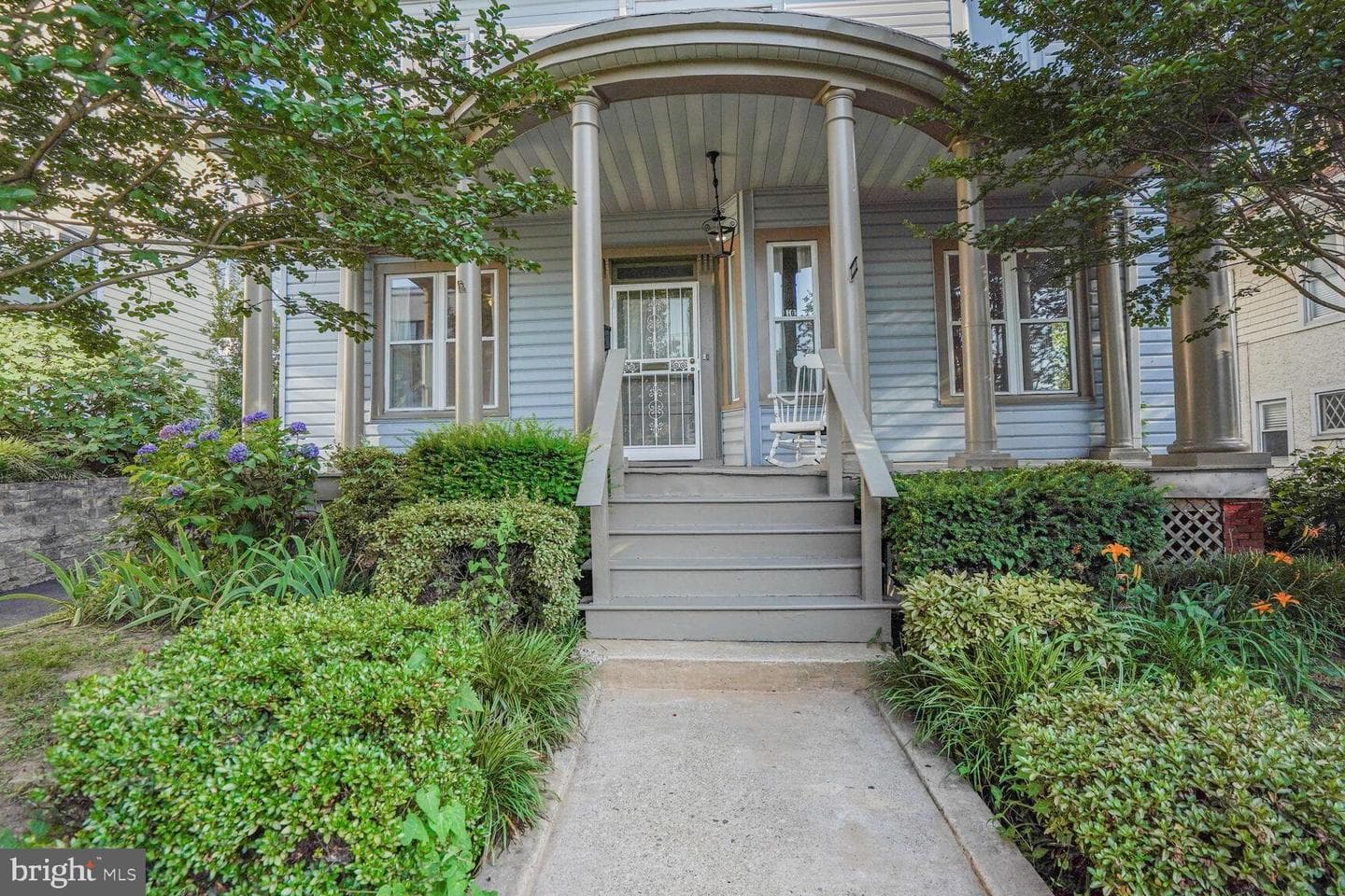 1033 Newton Street NE photo 2