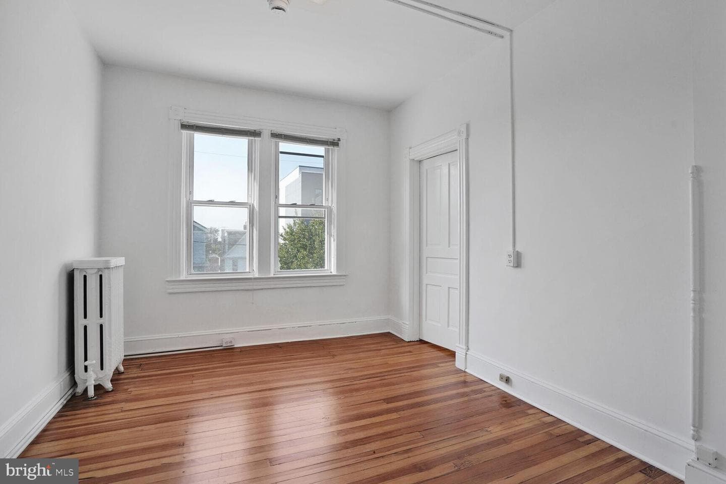 1033 Newton Street NE photo 25