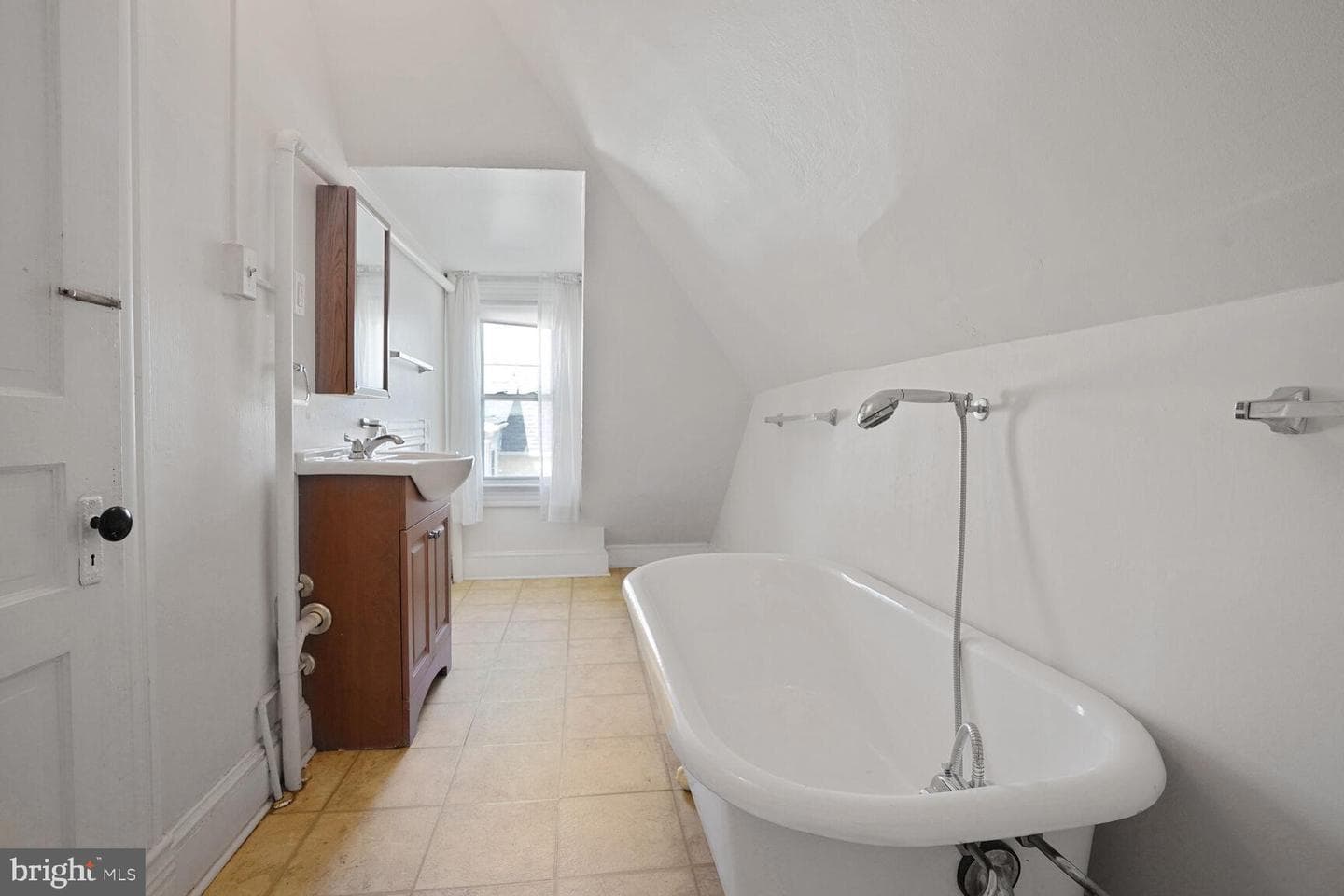 1033 Newton Street NE photo 40