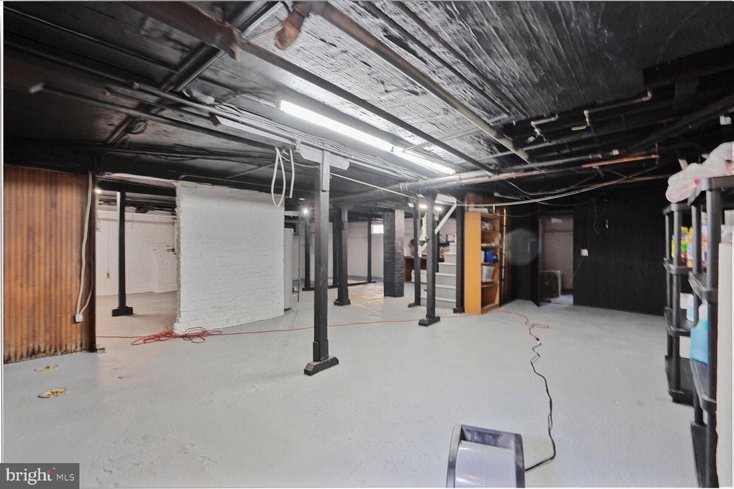 1033 Newton Street NE photo 43