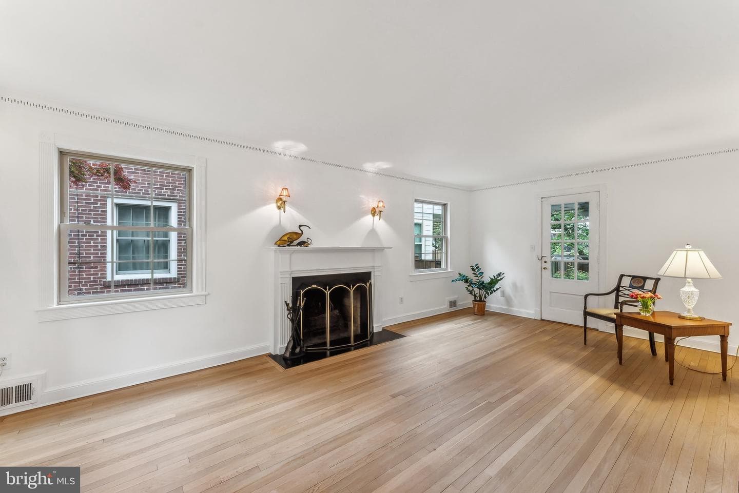 1614 Myrtle Street NW photo 4