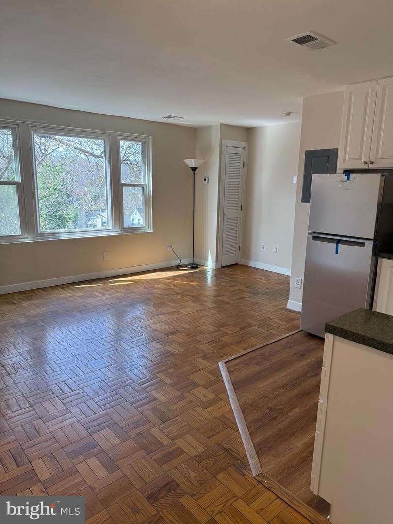 4840 Macarthur Boulevard NW #504 photo 5